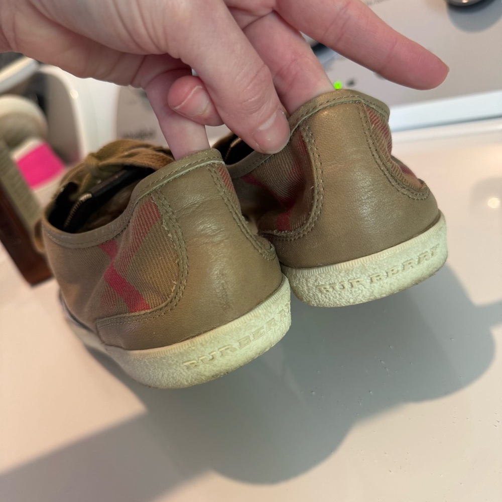 Burberry Vintage Housecheck Low Top Lace Sneaker 41 - Picture 9 of 11